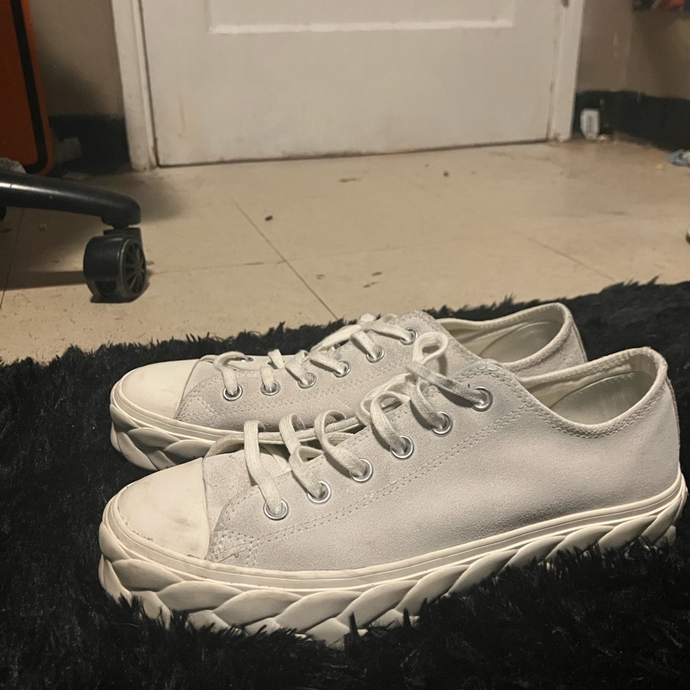 White platform converse